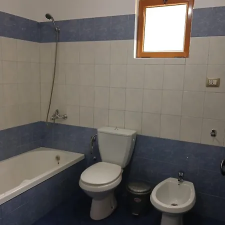 R-ene 펜션 Kolonje (Gjirokaster)