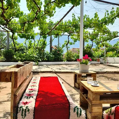 R-ene * Kolonje (Gjirokaster)