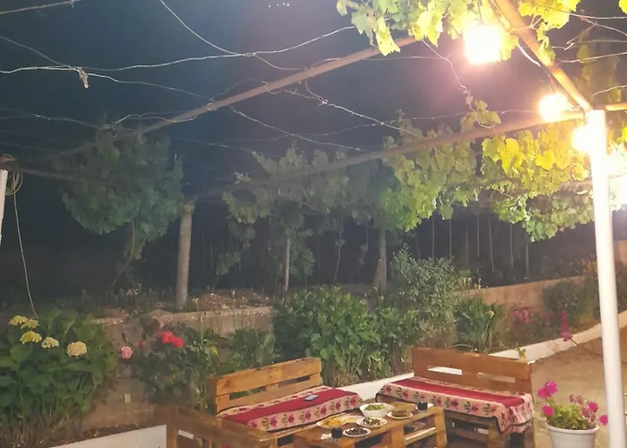 R-ene Dom wakacyjny Kolonje (Gjirokaster)